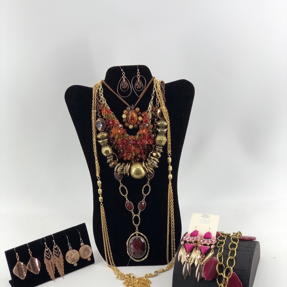 Beautiful Vintage To Now Jewelry Lot - Picture 7 of 11